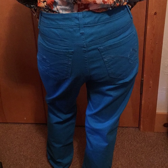 Pants - Picture 3 of 7